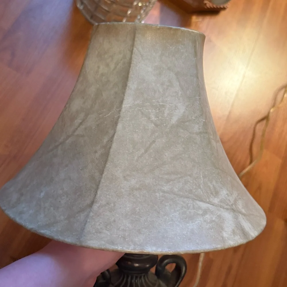 Vintage Table Top Lamp - Picture 12 of 16